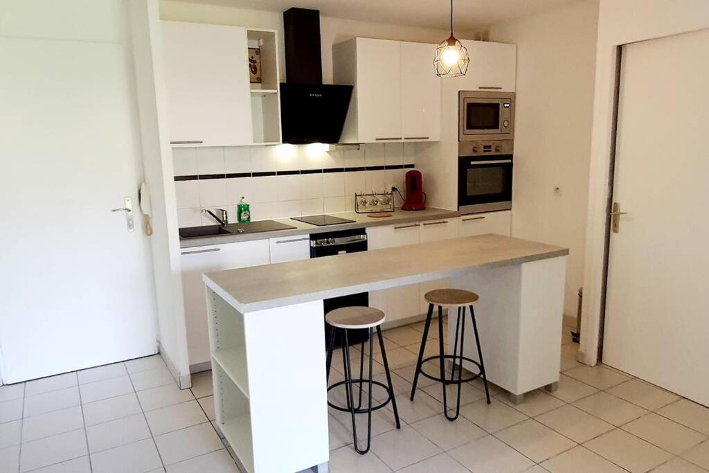 Charmant Appartement Avec Terrasse Et Jardin Au Calme Proche Bus Metro Toulouse Exterior foto